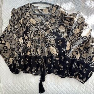 By Together Black and Cream Floral Blouse
